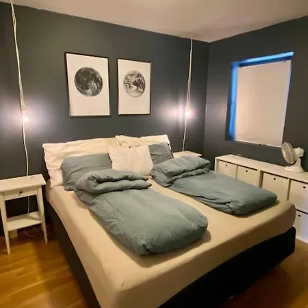 Lägenhet Sentralt I Med Solrik Balkong Og Parkering - Perfekt For Ons Stavanger