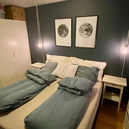 Lägenhet Sentralt I Med Solrik Balkong Og Parkering - Perfekt For Ons Stavanger